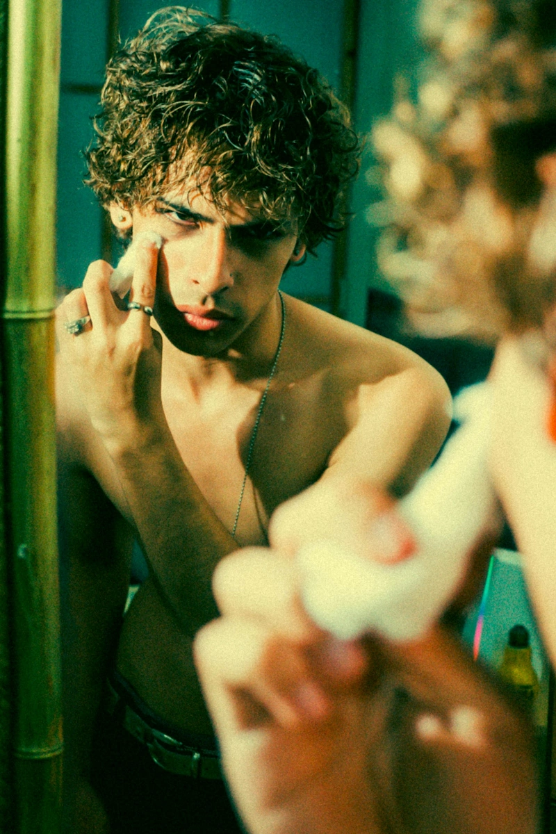 Male grooming tips, skincare, hair, and style advice for men