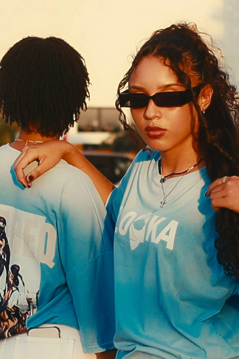 How to Change Your Outfit with AI